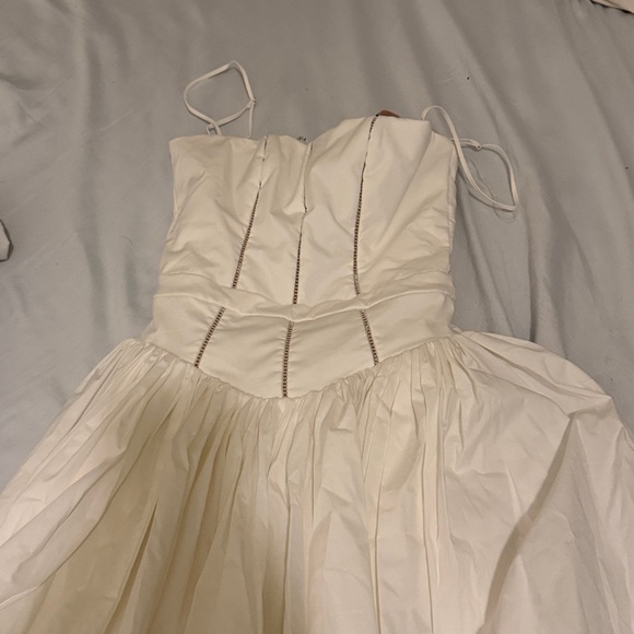 House of cb ysabella dress - Picture 2 of 3